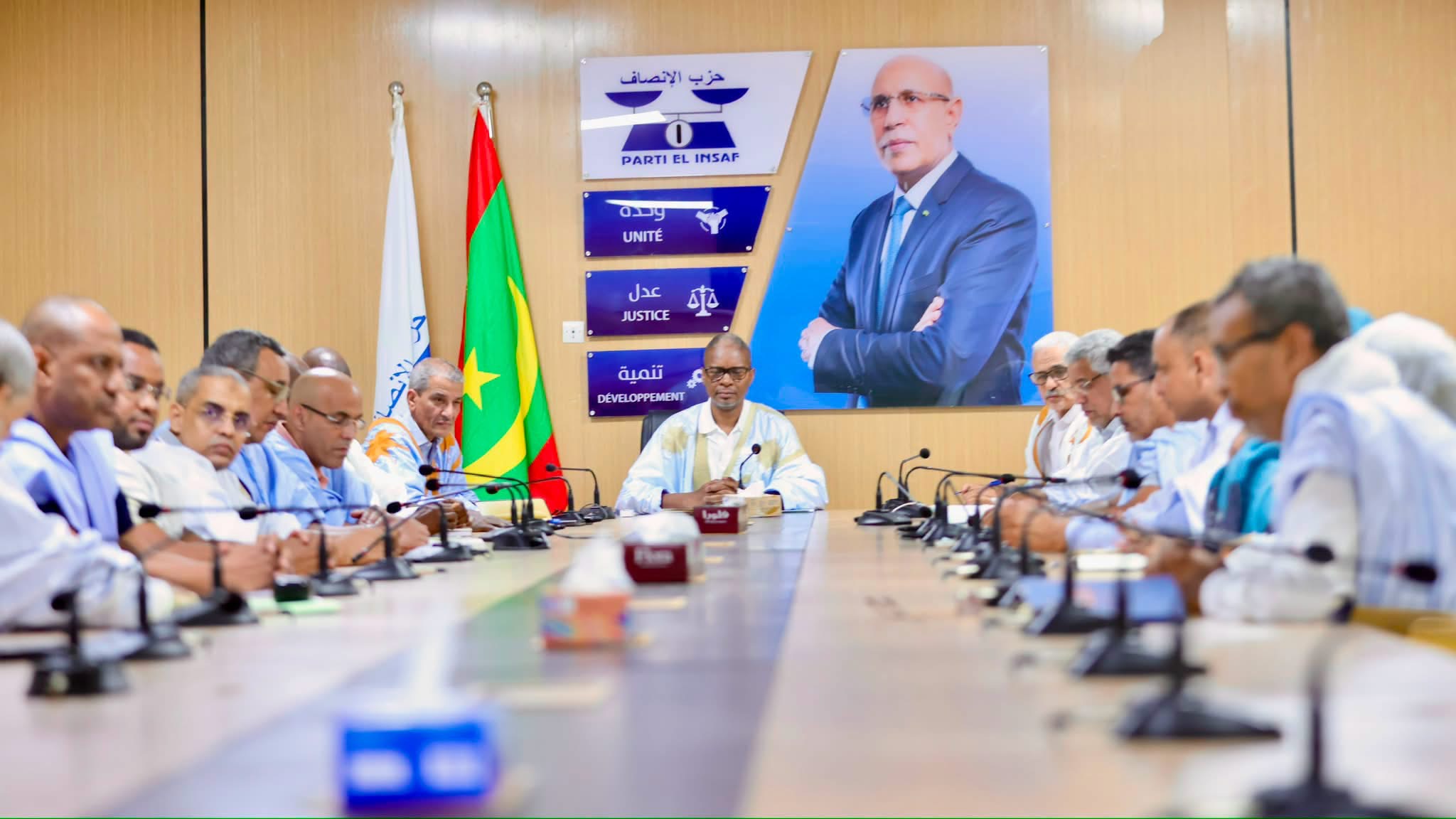 أحزاب الأغلبية تفوض رئيس حزب الإنصاف بالتوقيع على مقترح الحوار